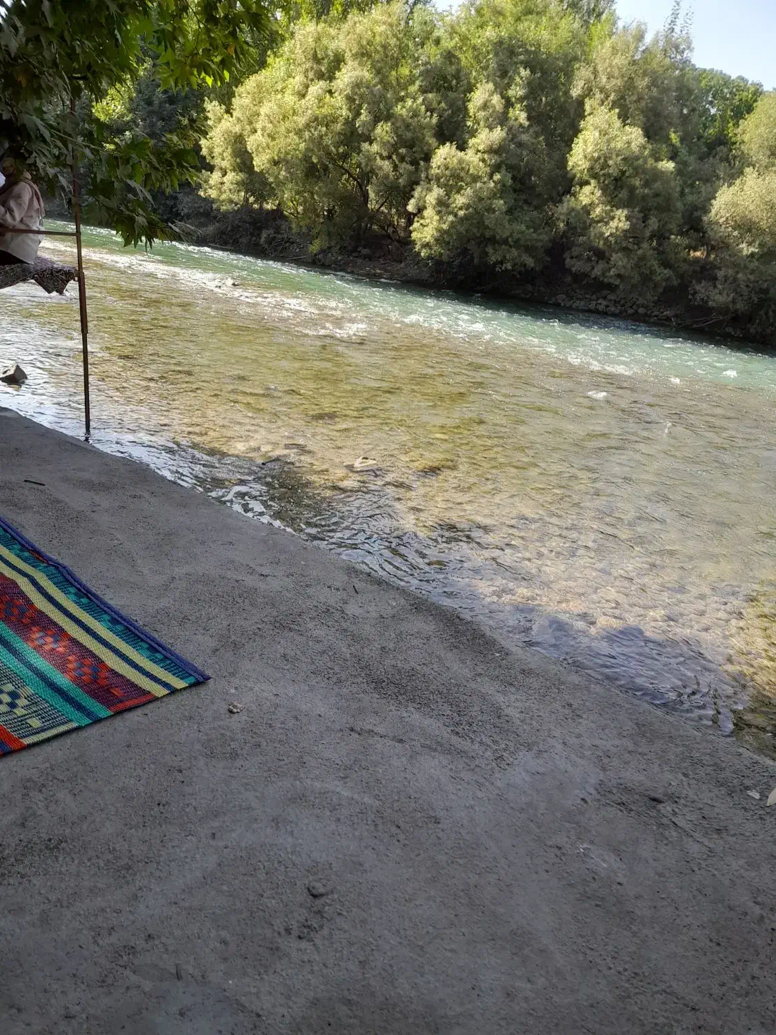 فروش باغ گردشگری لب اب دارای پنج سکو و فنس|فروش زمین و ملک کلنگی|سامان, |دیوار