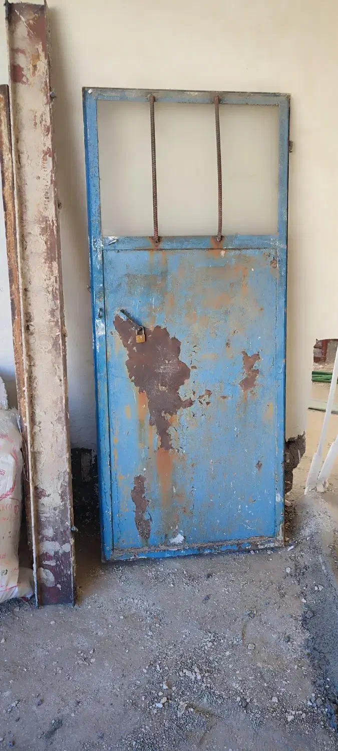 درب آهنی در دیواندره|مصالح و تجهیزات ساختمان|دیواندره, |دیوار