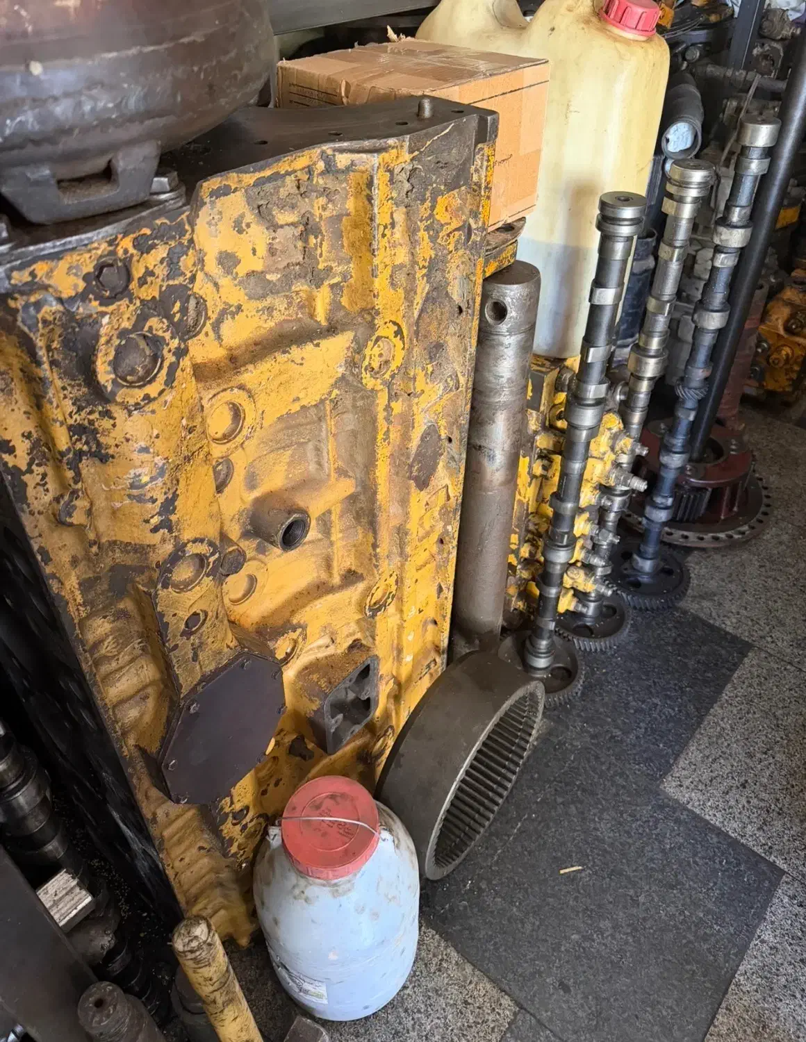 انواع قطعات لودر و بیل|ماشینآلات صنعتی|بوکان, |دیوار