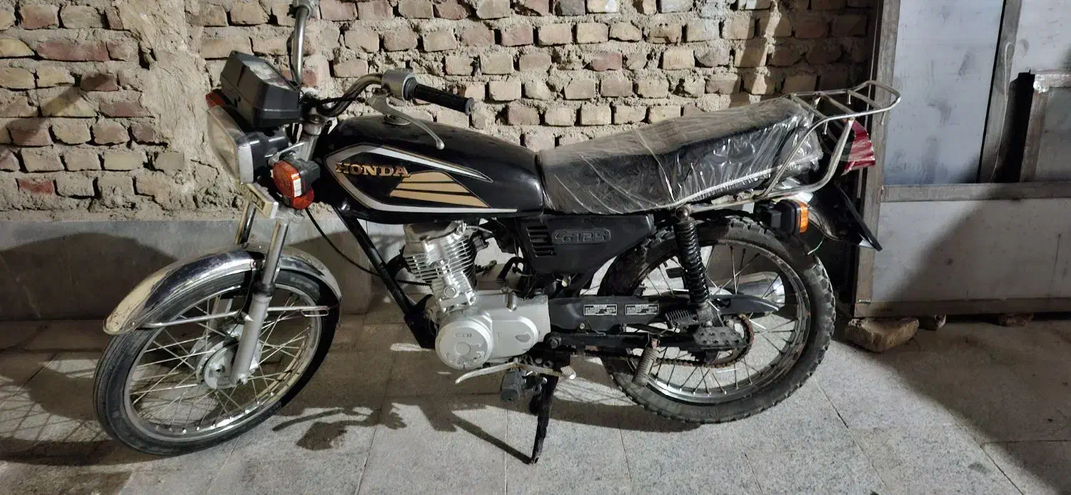 هندا ۱۲۵ سی سی مزایده ۸۲|موتورسیکلت|زاهدان, |دیوار