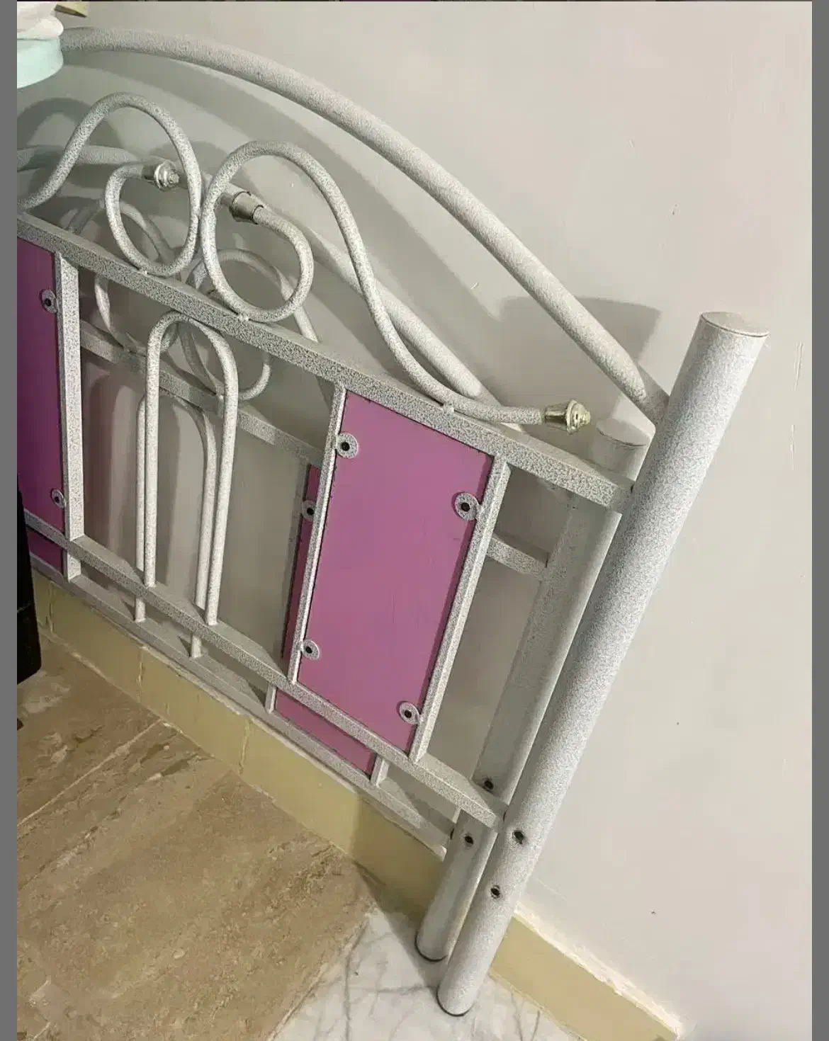 تخت خواب ۱نفره زیرقیمت|تخت و سرویس خواب|سبزوار, ولیعصر (نجار آباد)|دیوار