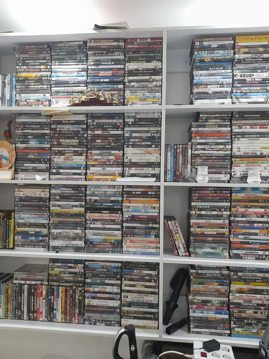 کلکسیون فیلم DVD ویژه فیلم بازها|فیلم و موسیقی|صومعهسرا, |دیوار