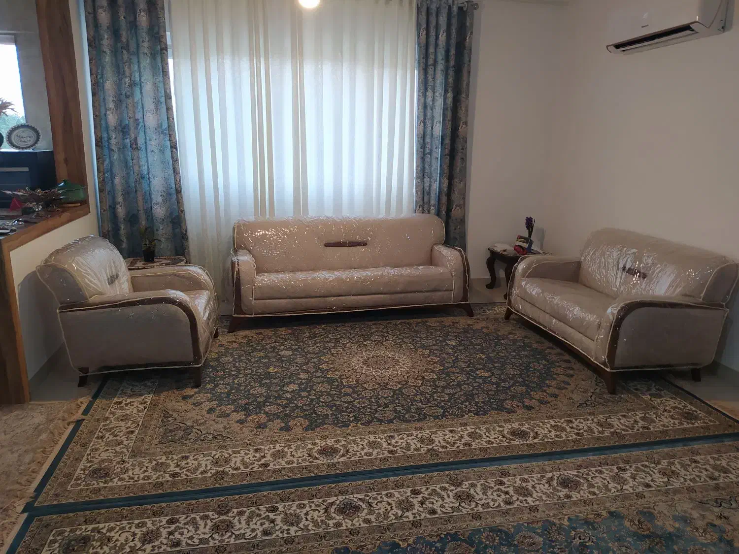 کاورژلاتینی  و روکش پارچه ای|مبلمان خانگی و میز عسلی|آستانه اشرفیه, |دیوار