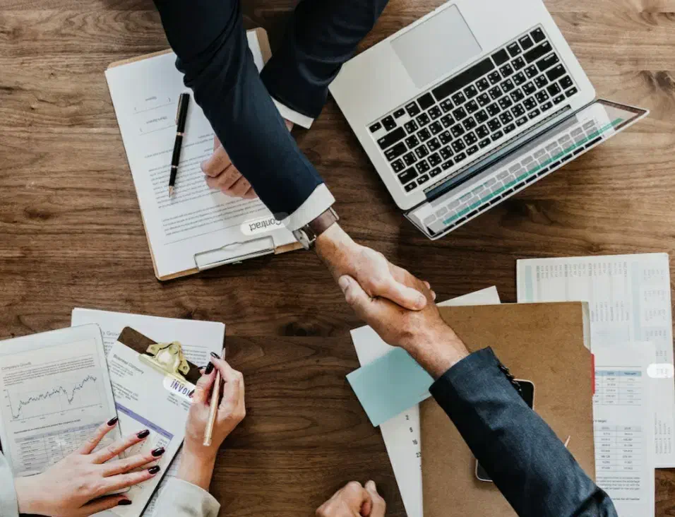 دعوت به همکاری برای توسعه کسب و کار در سوشال مدیا|استخدام بازاریابی و فروش|برازجان, |دیوار