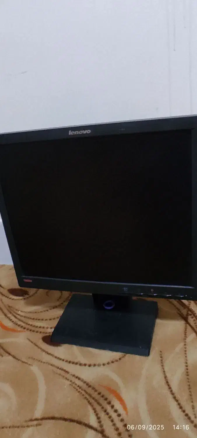 مانیتور lenovo  لنو|قطعات و لوازم جانبی رایانه|قم, نوقطار|دیوار