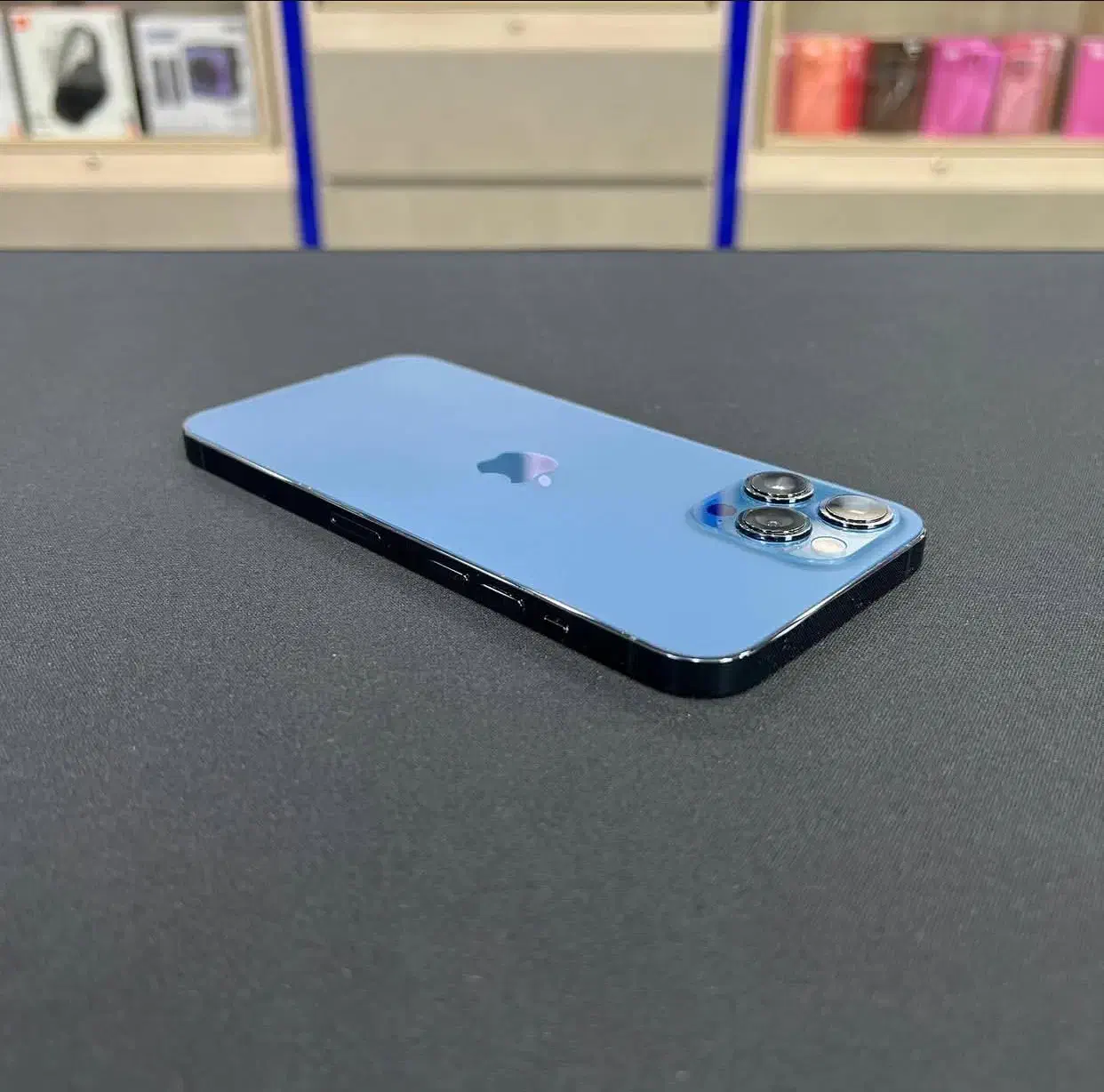 Iphone 12 promax باطری 92|موبایل|شیراز, فرهنگ شهر|دیوار