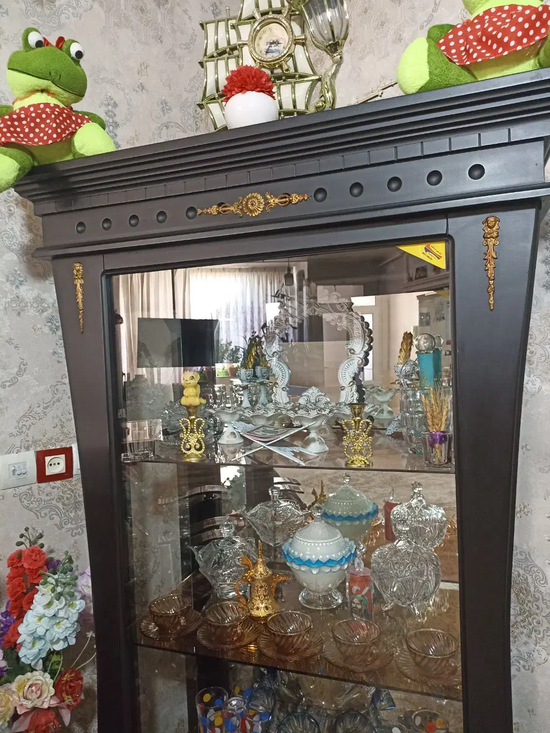 بوفه درحدنو       قیمت3.500|بوفه، ویترین، کنسول|دشتابی, |دیوار