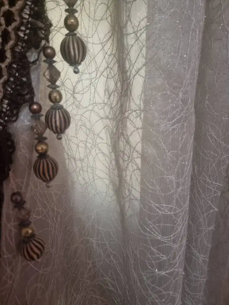 دو عدد پرده مناسب پنجره دومتر و پارچه متراژ بالا|پرده، رانر، رومیزی|درگهان, |دیوار