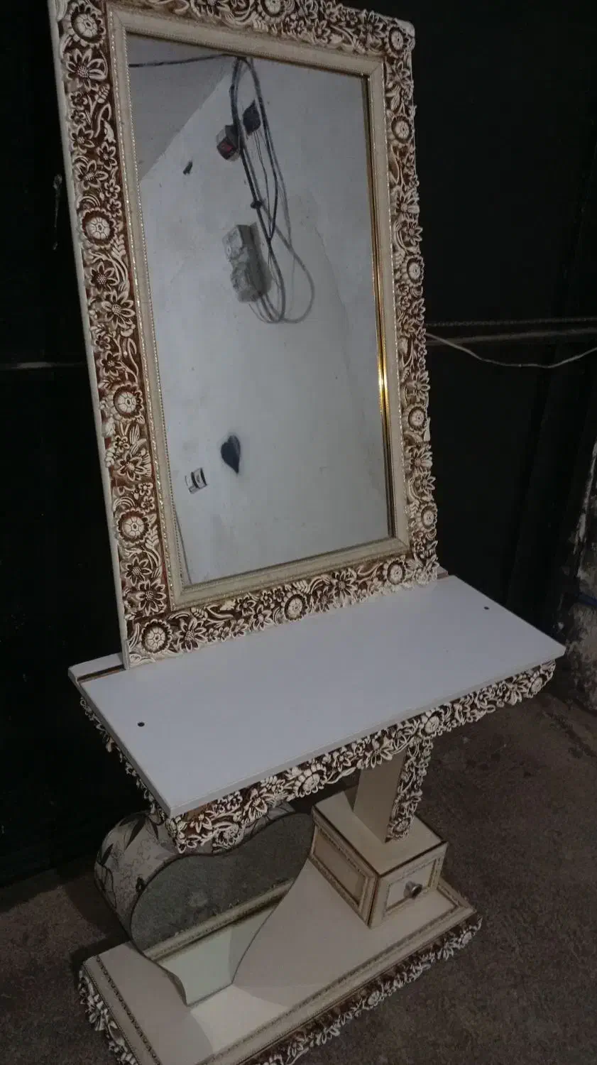 میز و اینه|آینه|فاضل آباد, |دیوار