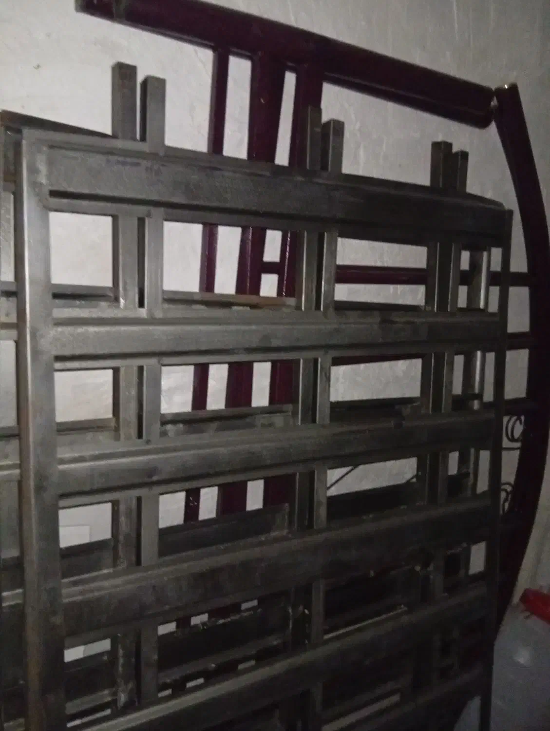 تخت دونفره فلزی|تخت و سرویس خواب|سلطانیه, |دیوار