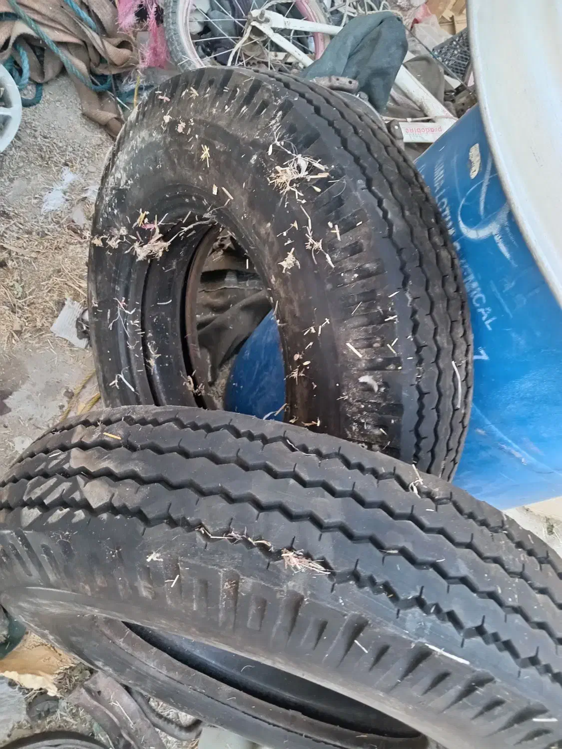 لاستیک نیسان جلو|قطعات یدکی و لوازم جانبی|بندر امام خمینی, |دیوار