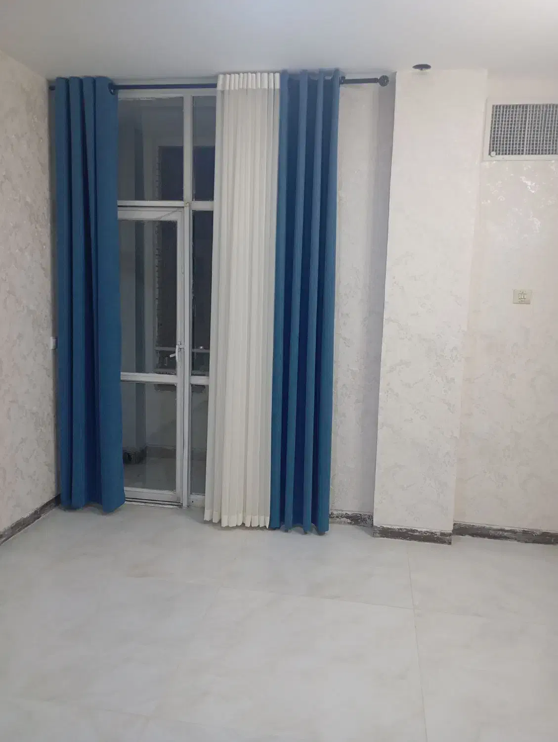 48متر اپارتمان طبقه چهارم بابازسازی بهارستان|فروش آپارتمان|اصفهان, بهارستان|دیوار