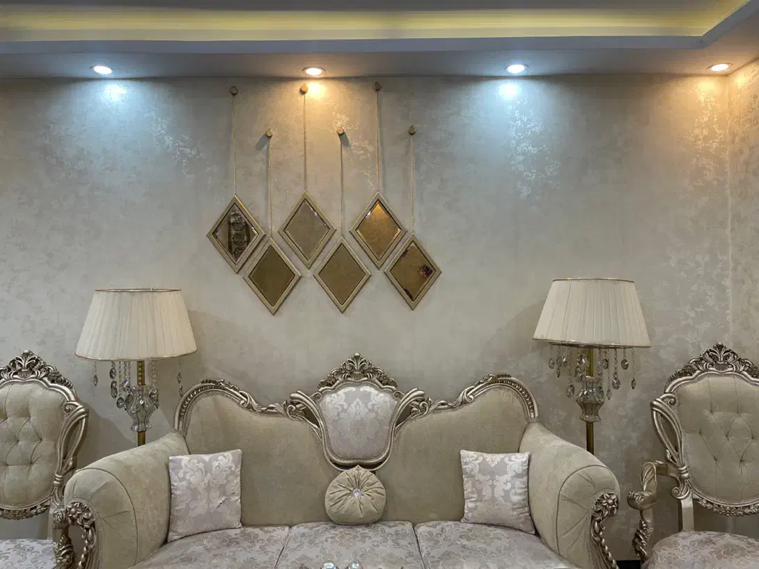 آباژور ایستاده کنار سالنی|چراغ خواب و آباژور|تهران, افسریه جنوبی|دیوار