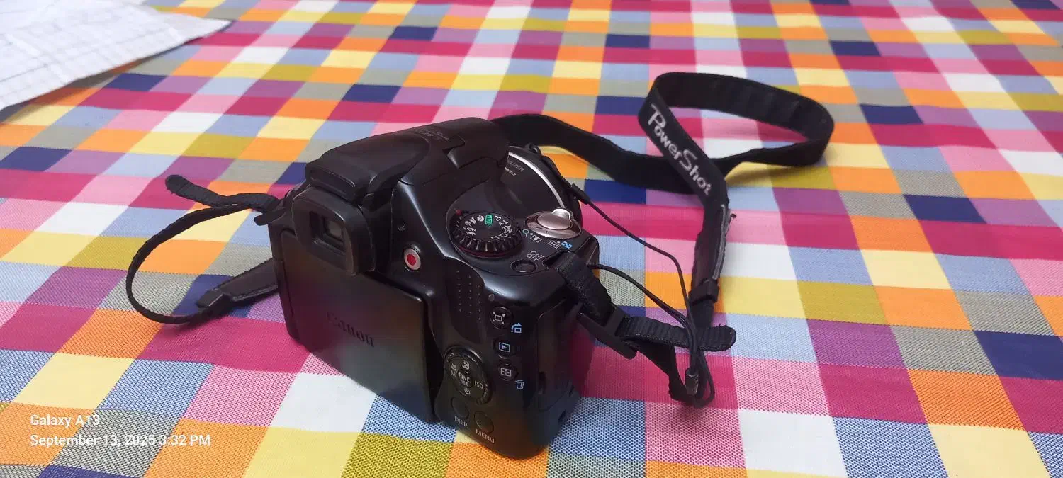 دوربین Canon SX30 IS به همران کیف و پایه دوربین|دوربین عکاسی و فیلم‌برداری|مشهد, جنت|دیوار