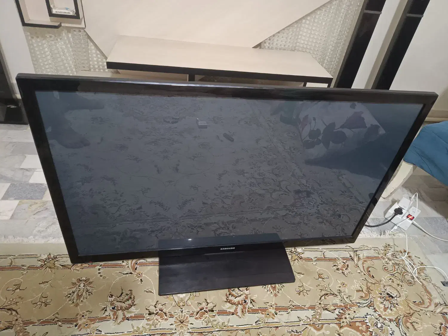 تلویزیون ۴۳ اینچ ال ای دی فول|تلویزیون و پروژکتور|قرچک, پویینک|دیوار