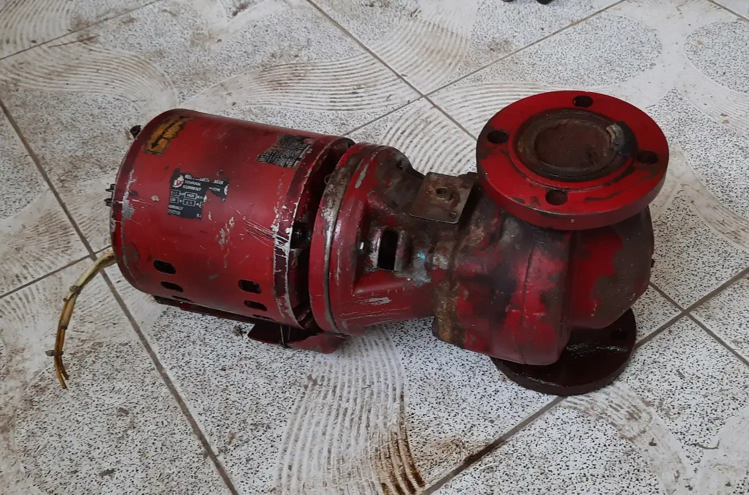 پمپ|آبگرمکن، پکیج، شوفاژ|تبریز, |دیوار