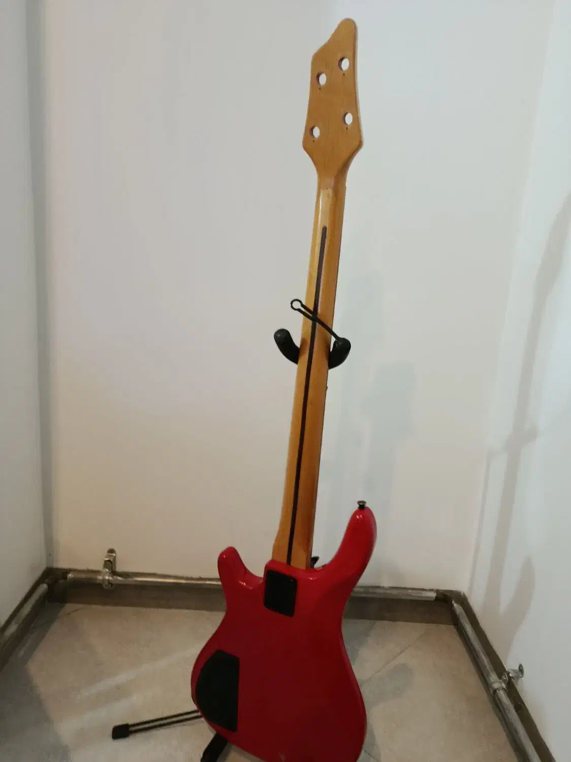 گیتار بیس فتوژنیک|گیتار، بیس، امپلیفایر|سلماس, |دیوار