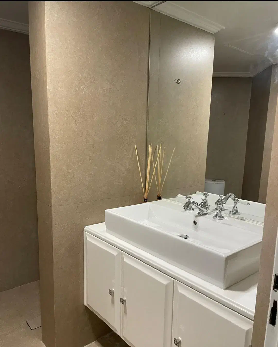 ۱۸۳ متر اپارتمان در طبقه ۴|فروش آپارتمان|مشهد, سجاد شهر|دیوار