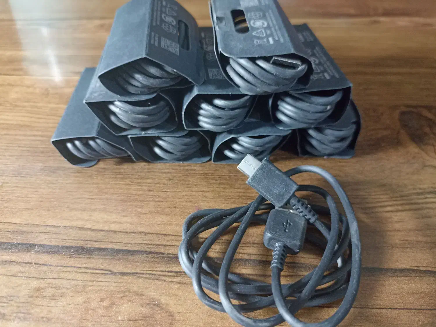 کابل تایپ سی|لوازم جانبی موبایل و تبلت|بروجن, |دیوار