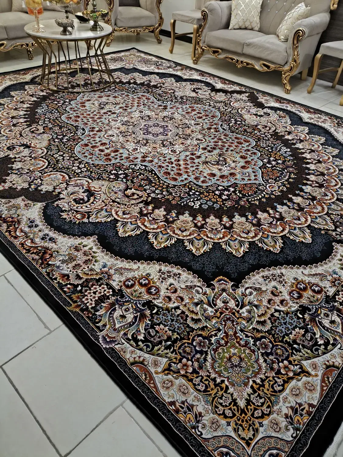 فرش ۱۲ متری|فرش|رباط‌کریم, رباط‌کریم|دیوار