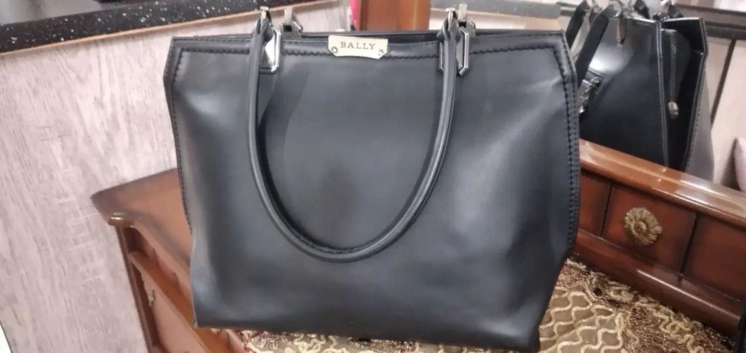 ۲عدد کیف نو میباشد|کیف، کفش، کمربند|پاکدشت, پاکدشت (مامازند)|دیوار