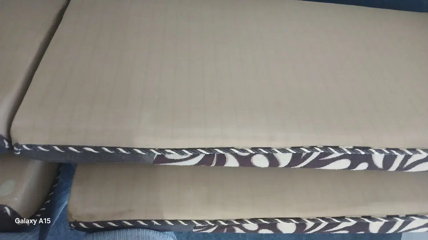 پشتی سالم|پشتی|فسا, |دیوار