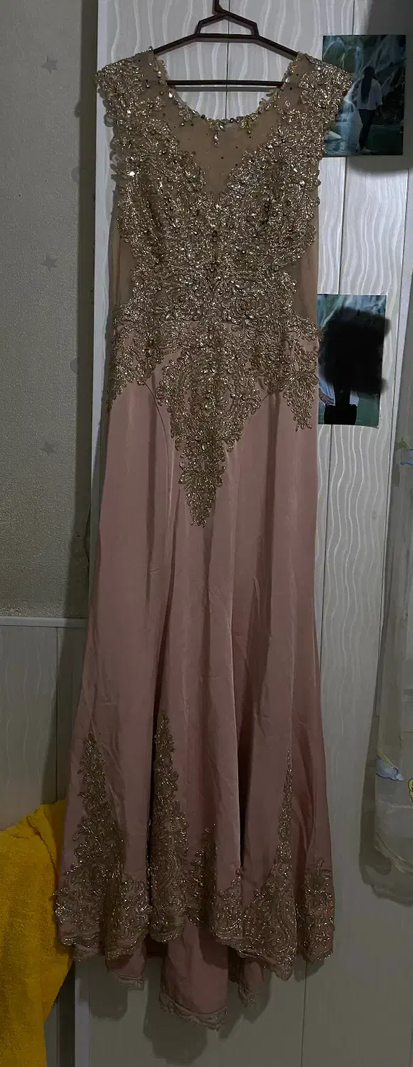 پیراهن مجلسی|لباس|اراک, |دیوار