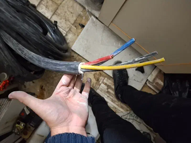 کابل افشان ۴در۲۵|مصالح و تجهیزات ساختمان|تهران, پرستار|دیوار