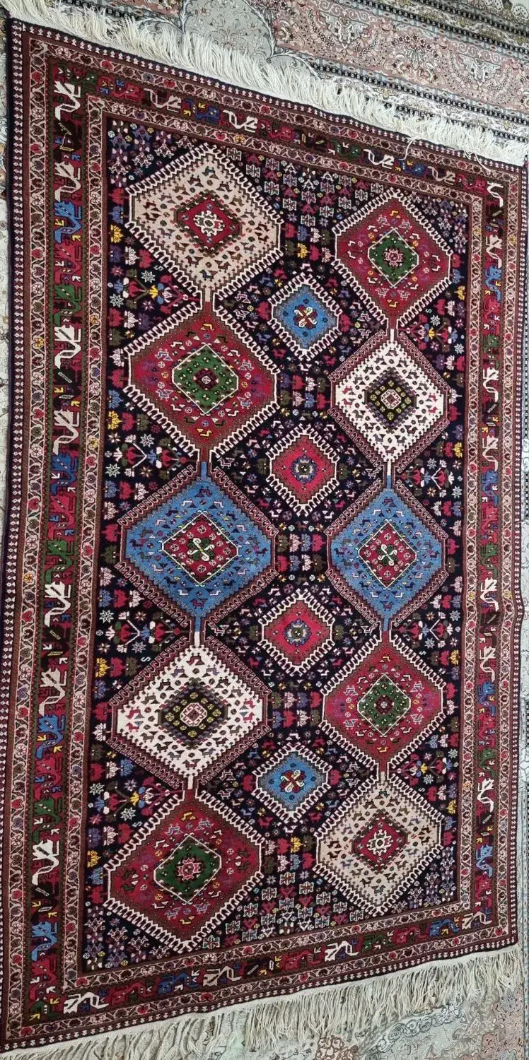 فرش دستبافت ۱.۵ در ۲.۵|فرش|اصفهان, کوی ولی عصر|دیوار