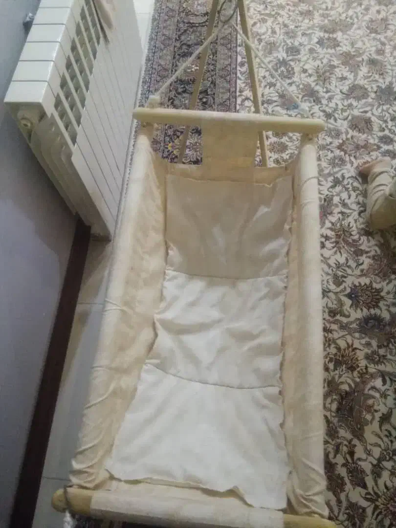 گهواره بانوج|تخت و صندلی بچه|تهران, شهرک شریعتی|دیوار