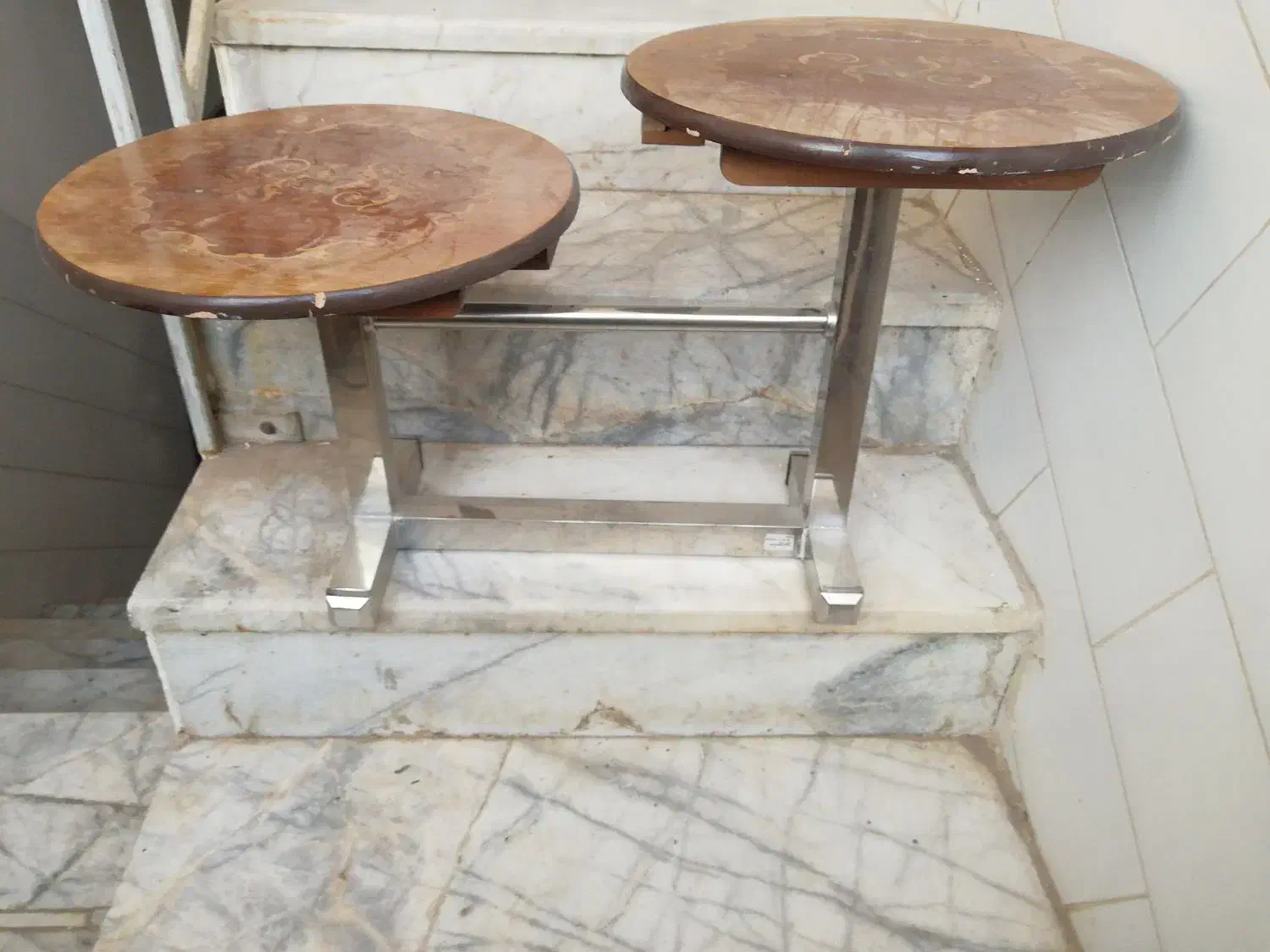 میز کنار مبلی پایه استیل|مبلمان خانگی و میز عسلی|یزد, |دیوار