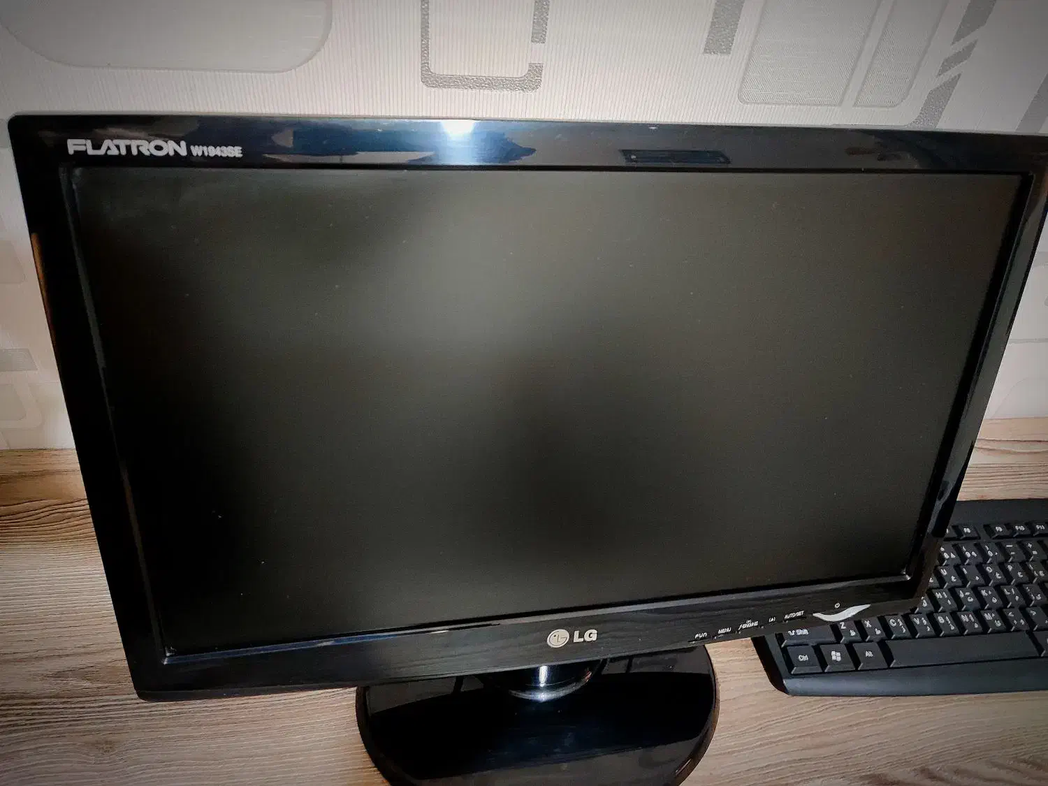 مانیتور ال جی|قطعات و لوازم جانبی رایانه|کرج, دهقان ویلا|دیوار