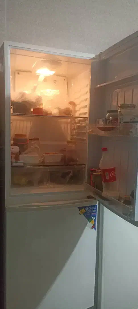 یخچال فریزر|یخچال و فریزر|بروجرد, |دیوار