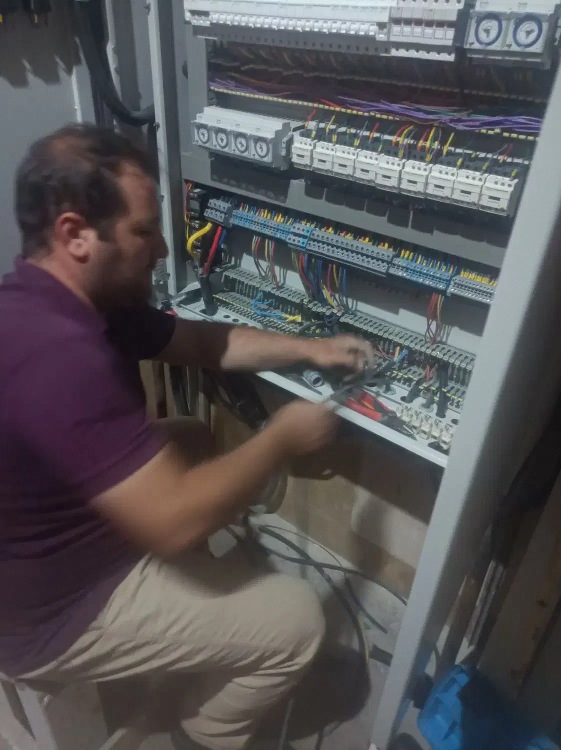 تعمیر و تنظیم درایو ( اینورتر)|خدمات پیشه و مهارت|تهران, شهرک غرب|دیوار