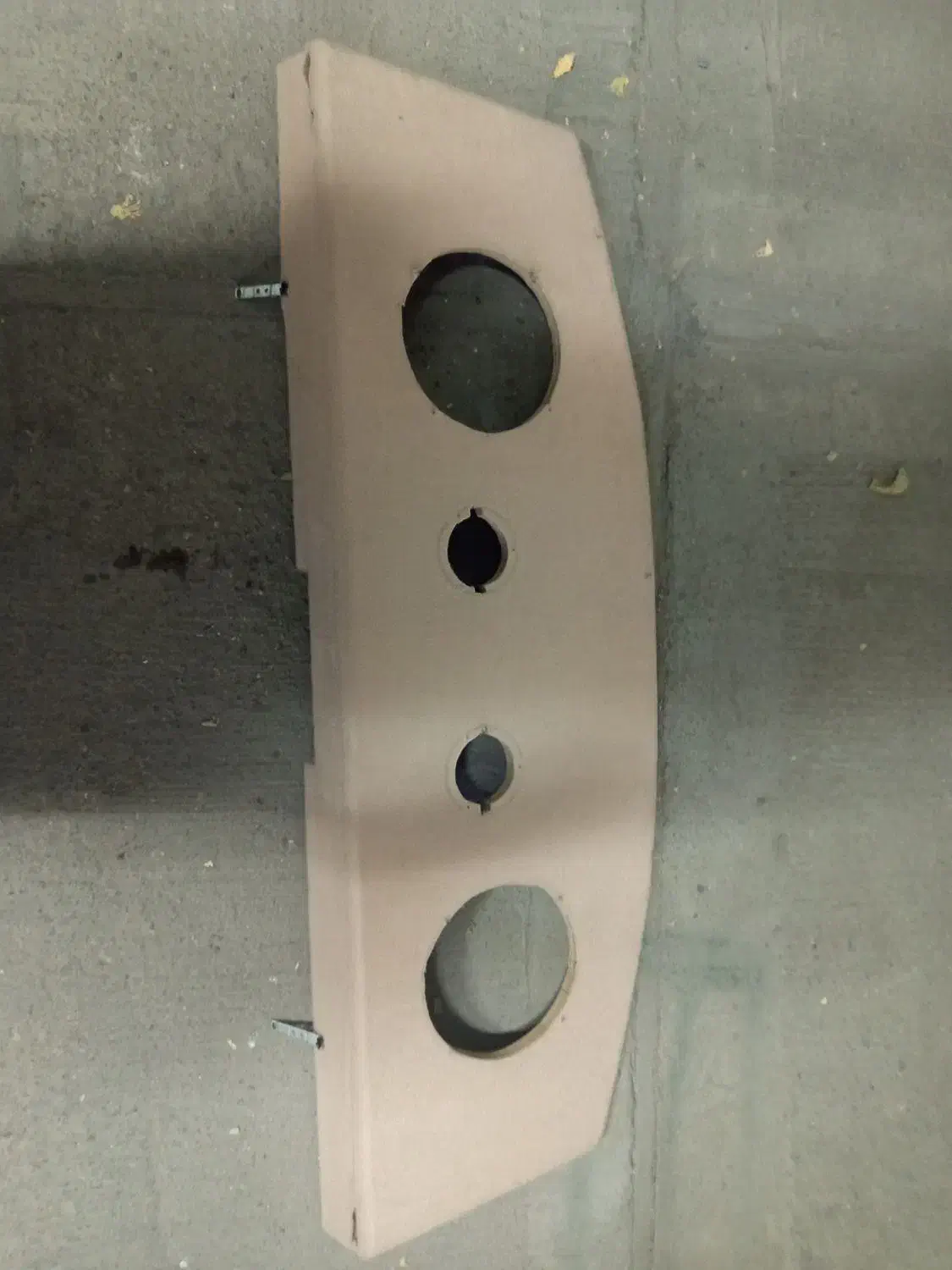 میدرنج ۸ و تاقچه سمند نیاز مالی دارم|قطعات یدکی و لوازم جانبی|اهر, |دیوار