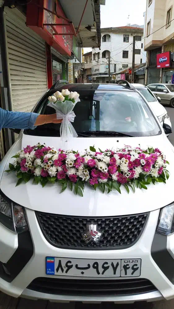 گلکاری ماشین عروس طبیعی ومصنوعی|خدمات پذیرایی، مراسم|رشت, ساغری سازان|دیوار