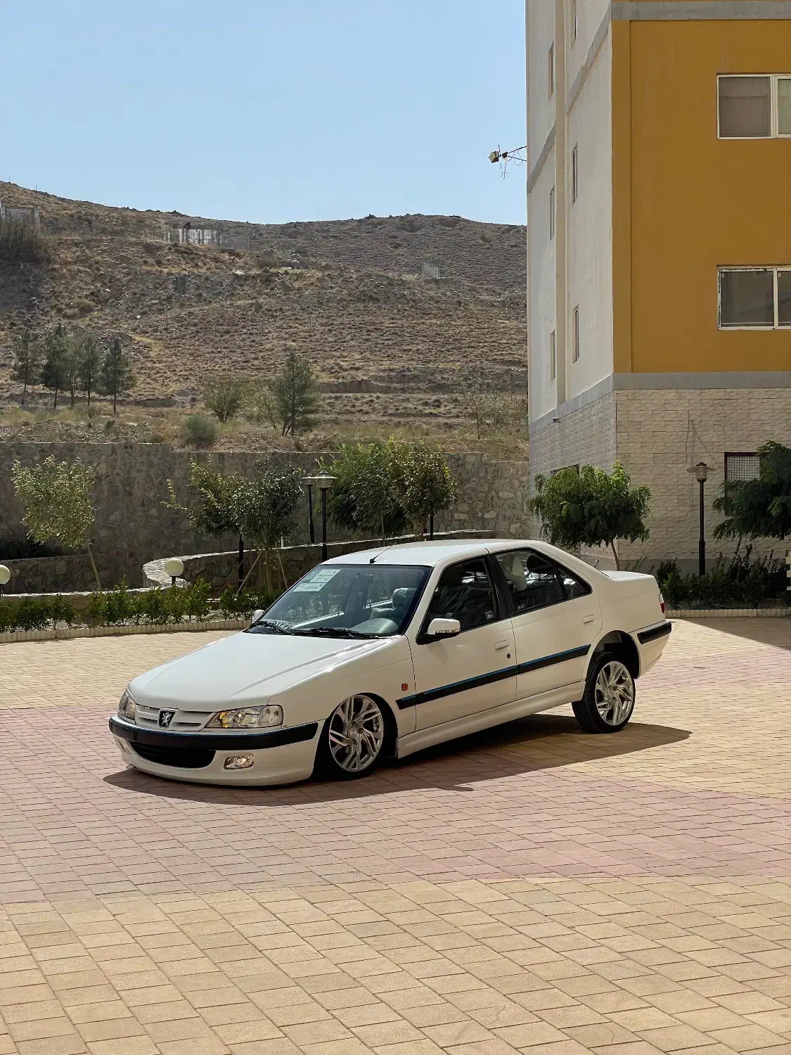 پژو پارس مدل ۹۳ پنوماتیک|خودرو سواری و وانت|مشهد, سرافرازان|دیوار