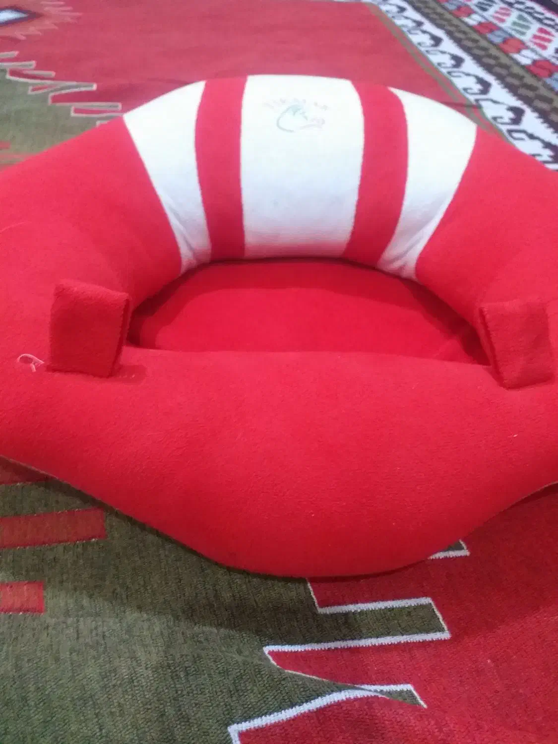 صندلی‌واسه‌نشستن‌کودک|تخت و صندلی بچه|رباط‌کریم, رباط‌کریم|دیوار