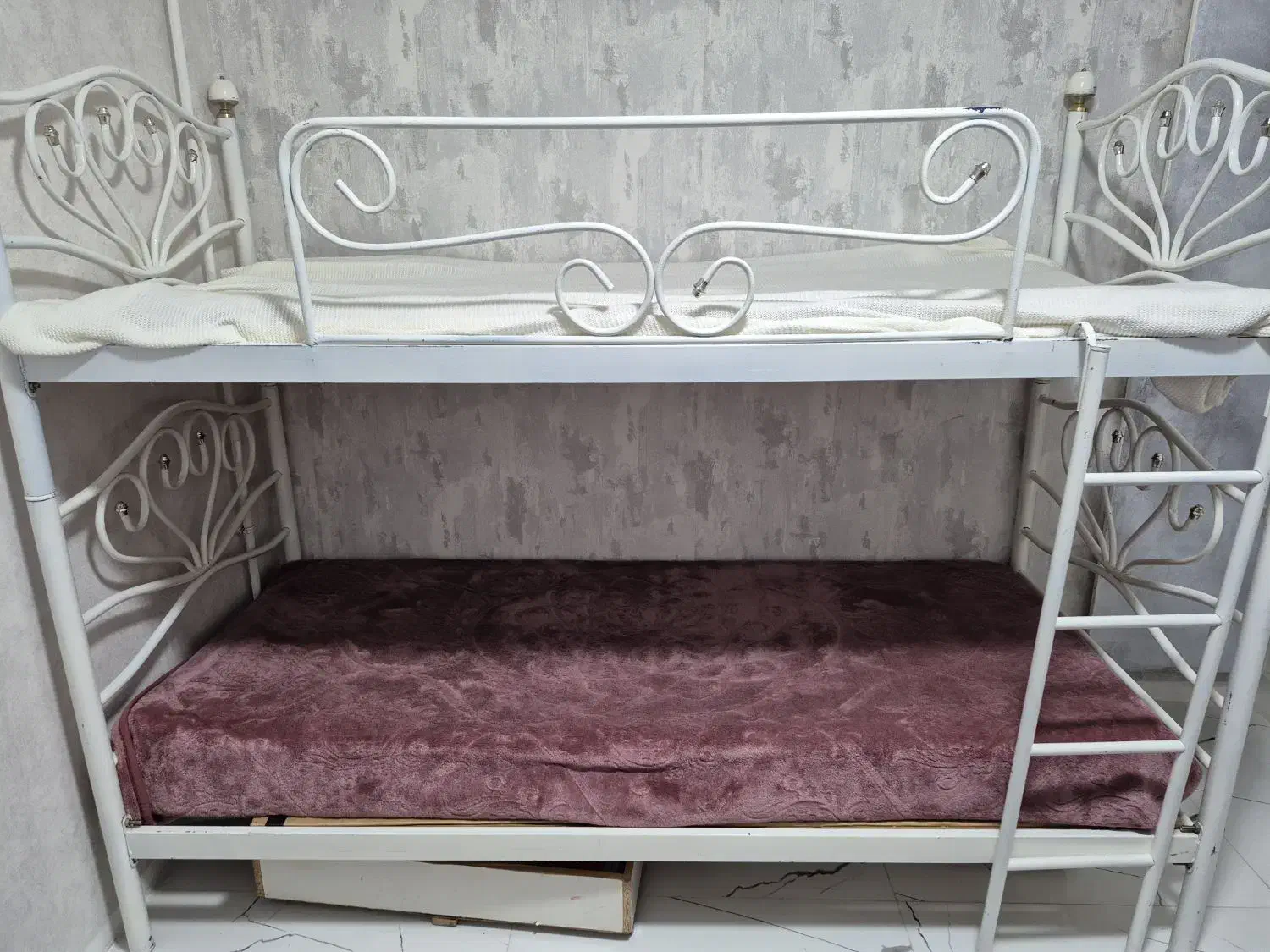 تخت دو طبقه|تخت و سرویس خواب|محلات, |دیوار