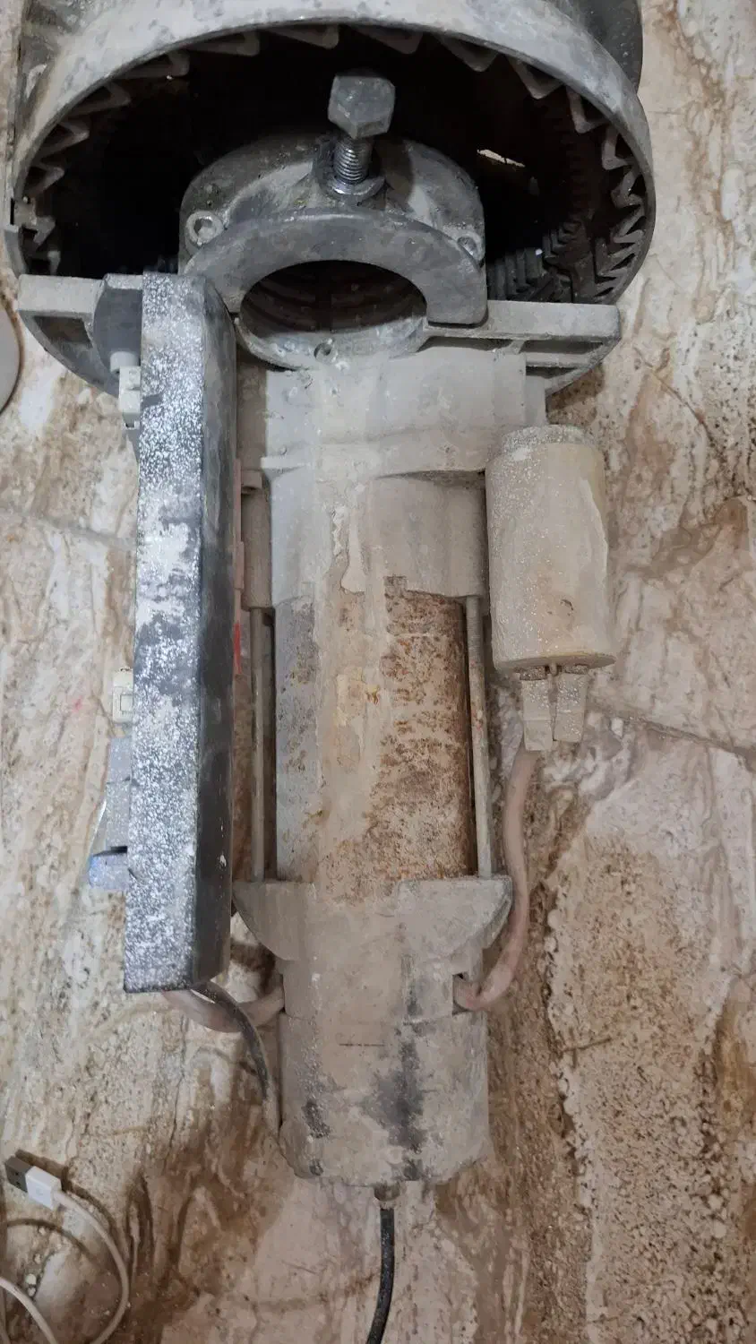 موتور اصلی پر قدرت درب کرکره ای قدیم|مصالح و تجهیزات ساختمان|سرپل ذهاب, |دیوار