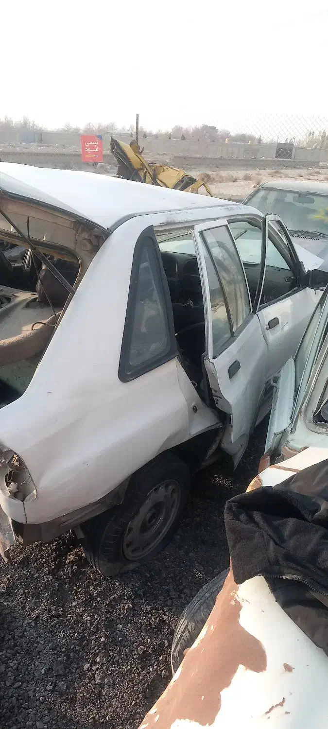 تصادفی  ۱۴۱|خودرو سواری و وانت|احمدآبادمستوفی, |دیوار