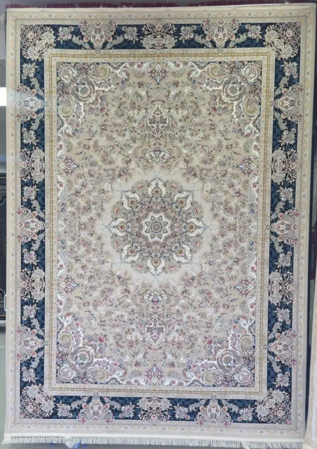 گالری فرش «شایگان» بهترین انتخاب برای خانه شما|فرش|کرج, حیدرآباد|دیوار