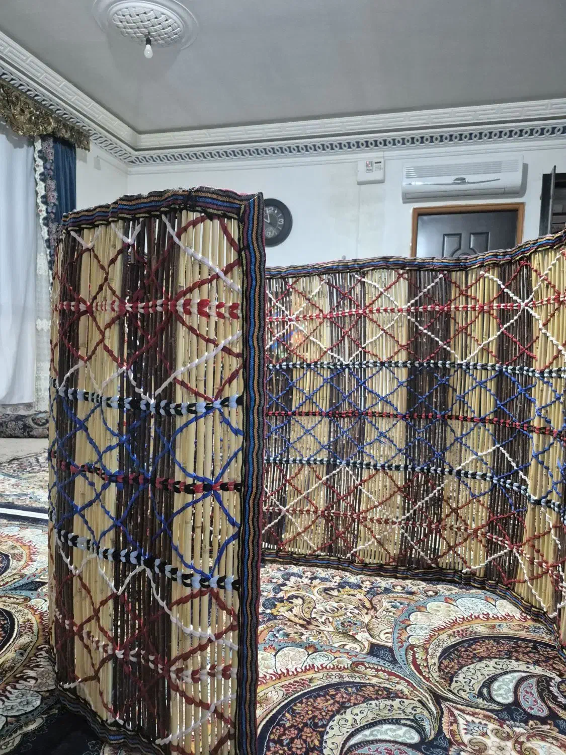 چیت|گلیم، جاجیم، گبه|صحنه, |دیوار