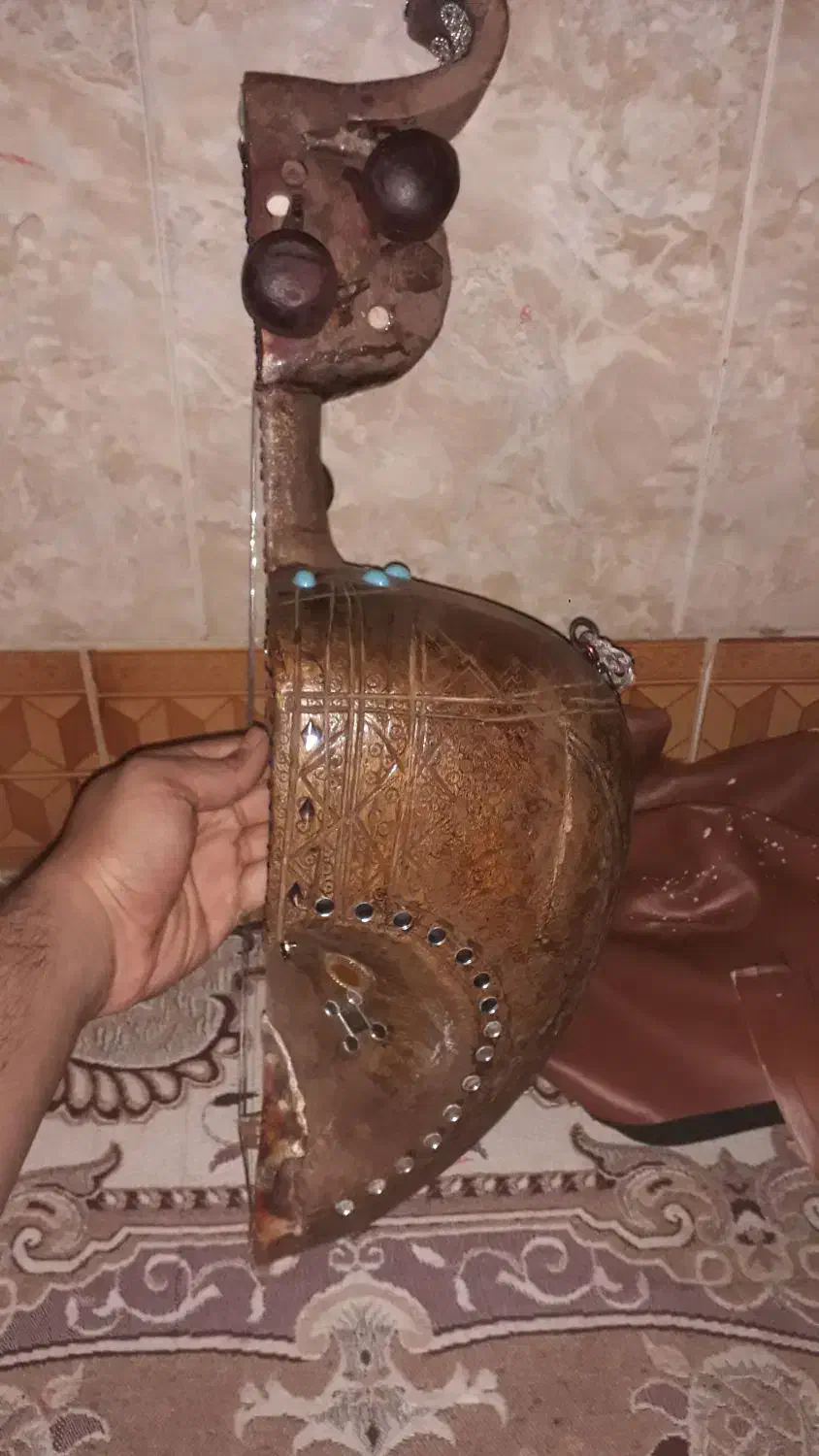 سروز بلوچی مجلسی|سازهای سنتی|خاش, |دیوار