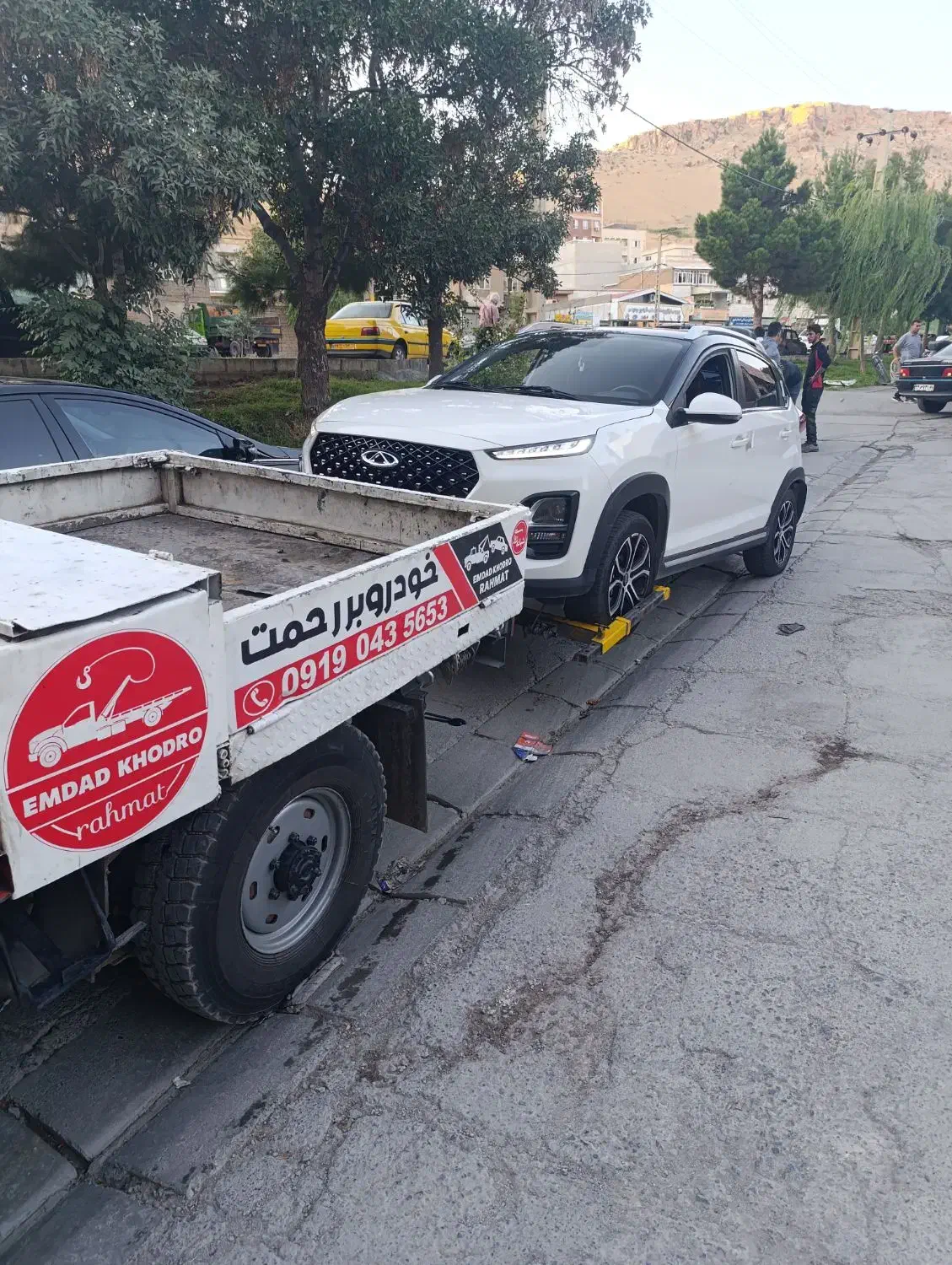 جرثقیل امداد خودرو یدک کش خودروبر مهاباد|خدمات حمل و نقل|مهاباد (آذربایجان غربی), |دیوار
