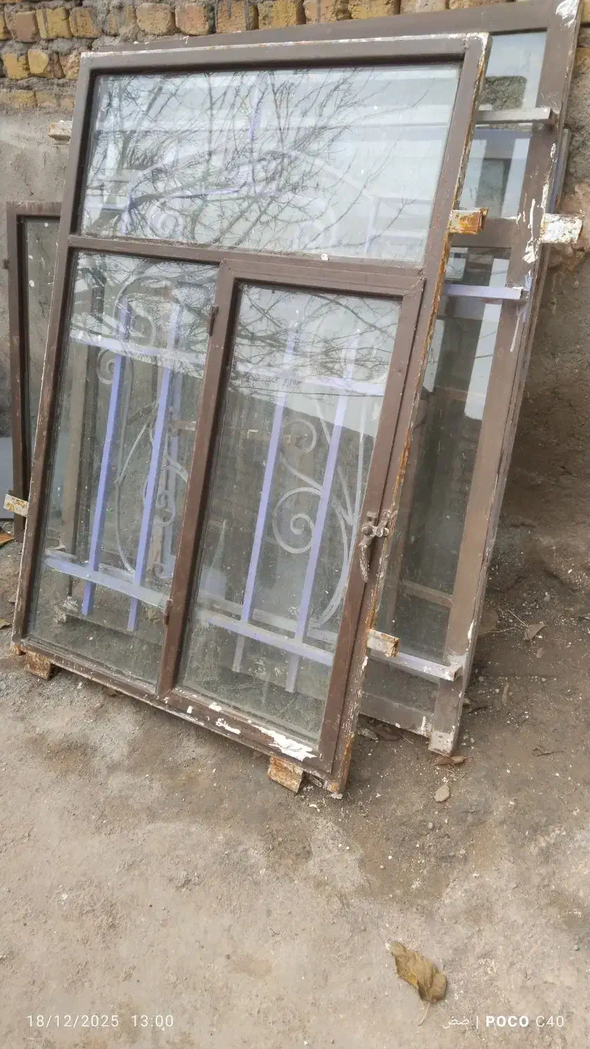 سه عدد پنجره آهنی|مصالح و تجهیزات ساختمان|قیدار, |دیوار
