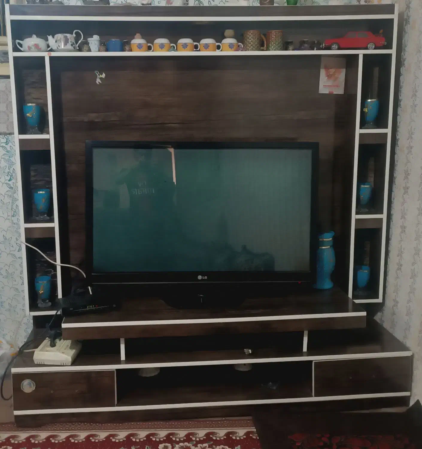 فروش دو عدد میز تلویزیون|میز تلویزیون|کهنوج, |دیوار