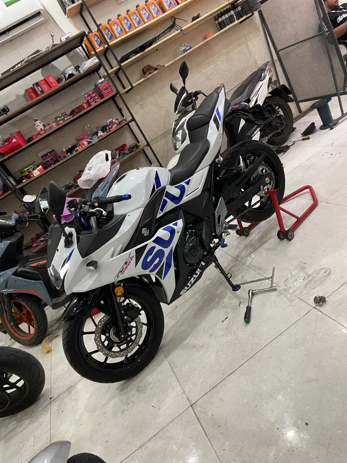 موتور سوزوکی Gsx R|موتورسیکلت|تهران, قیطریه|دیوار