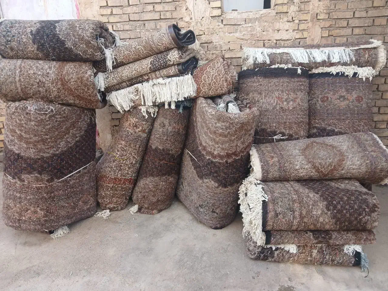 فرش . تمام مختلف موجود دارم ۴۰ رج دستباف جف ۶|فرش|خوی, |دیوار