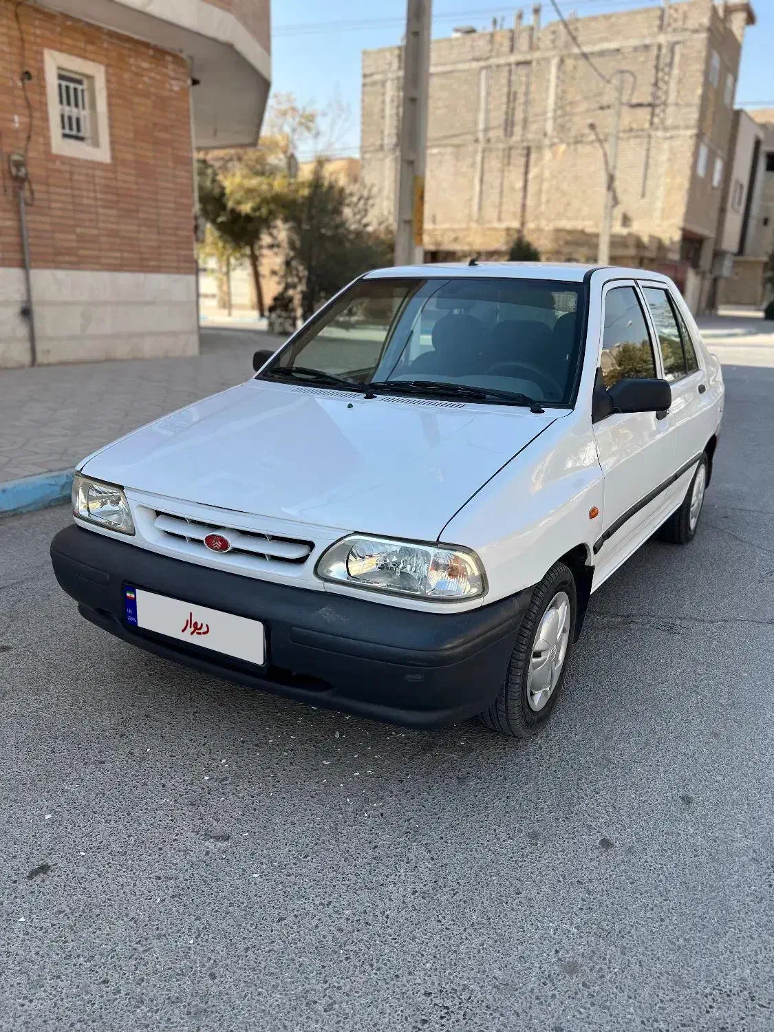 پراید ۱۳۱ خیلی تمیز|خودرو سواری و وانت|شاهینشهر, گزبرخوار|دیوار